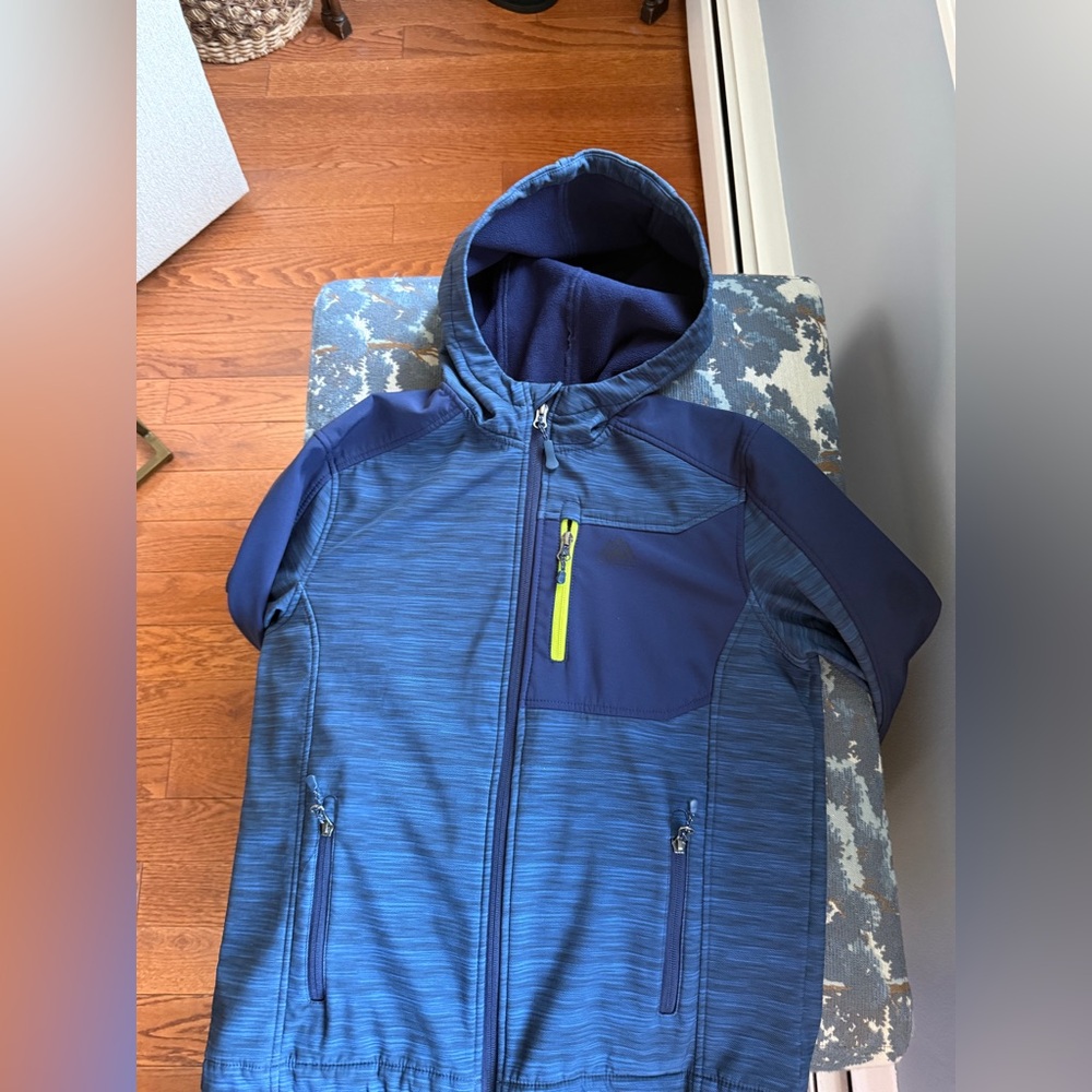 Snozu Performance Boys Full Zip Jacket Size 14/16 Adjustable Cuffs Chest Pocket